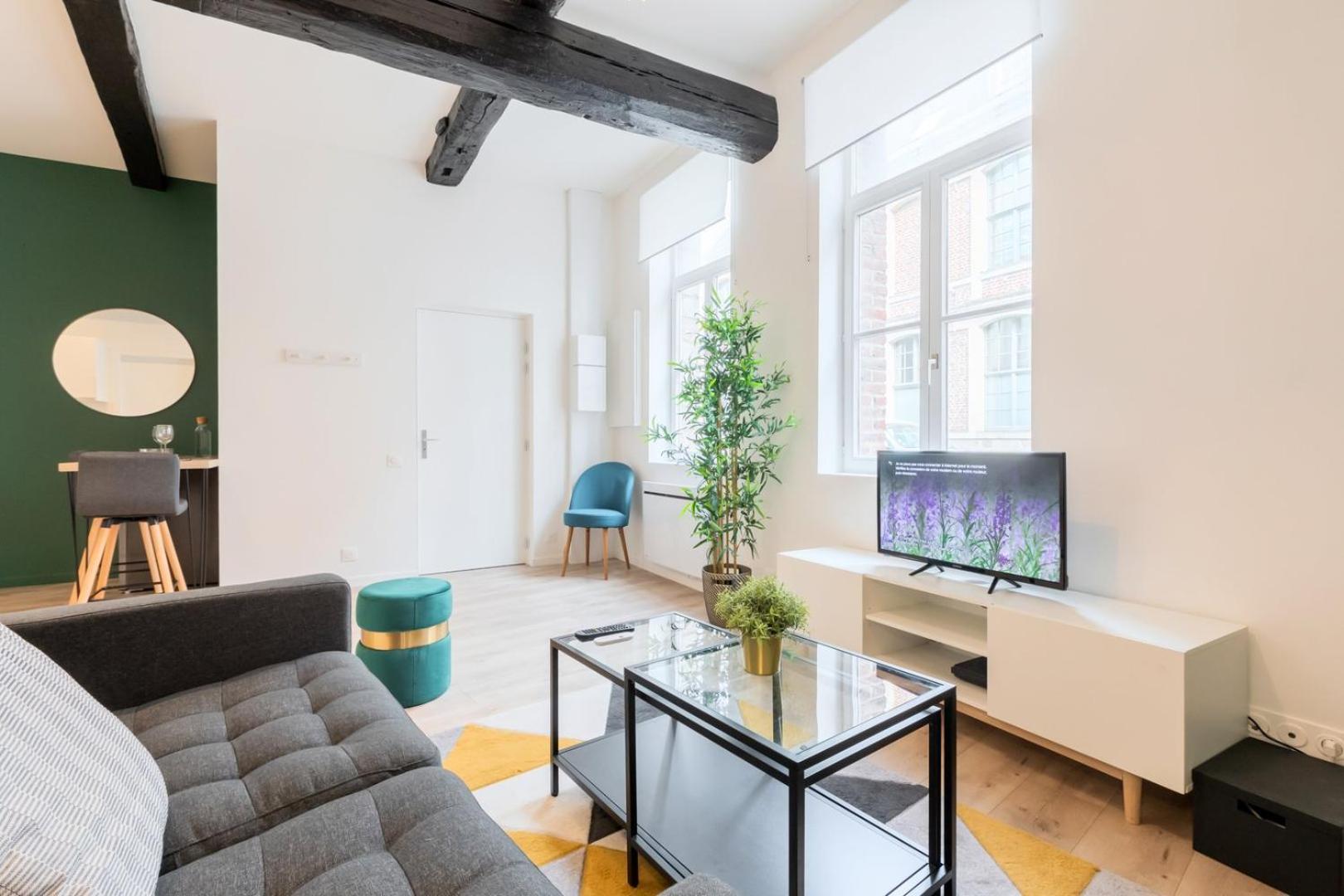 Character Apartment In The Heart Of Old Lille Bagian luar foto