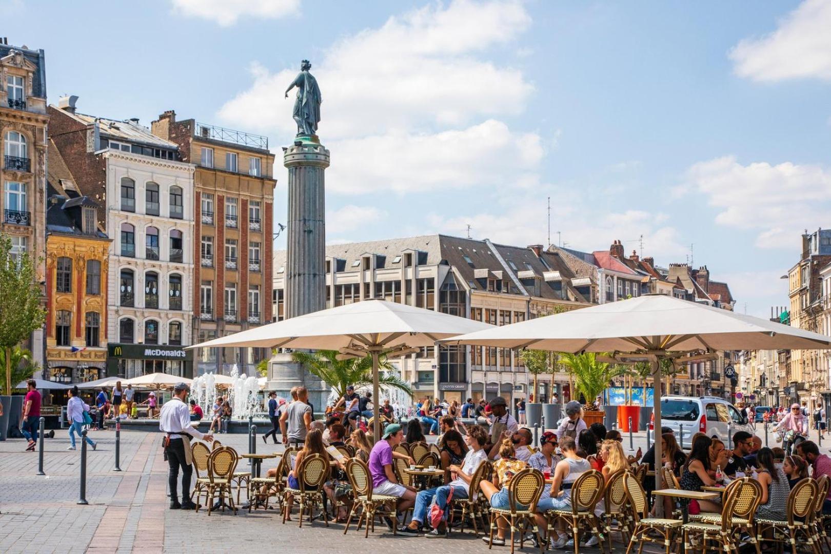 Character Apartment In The Heart Of Old Lille Bagian luar foto